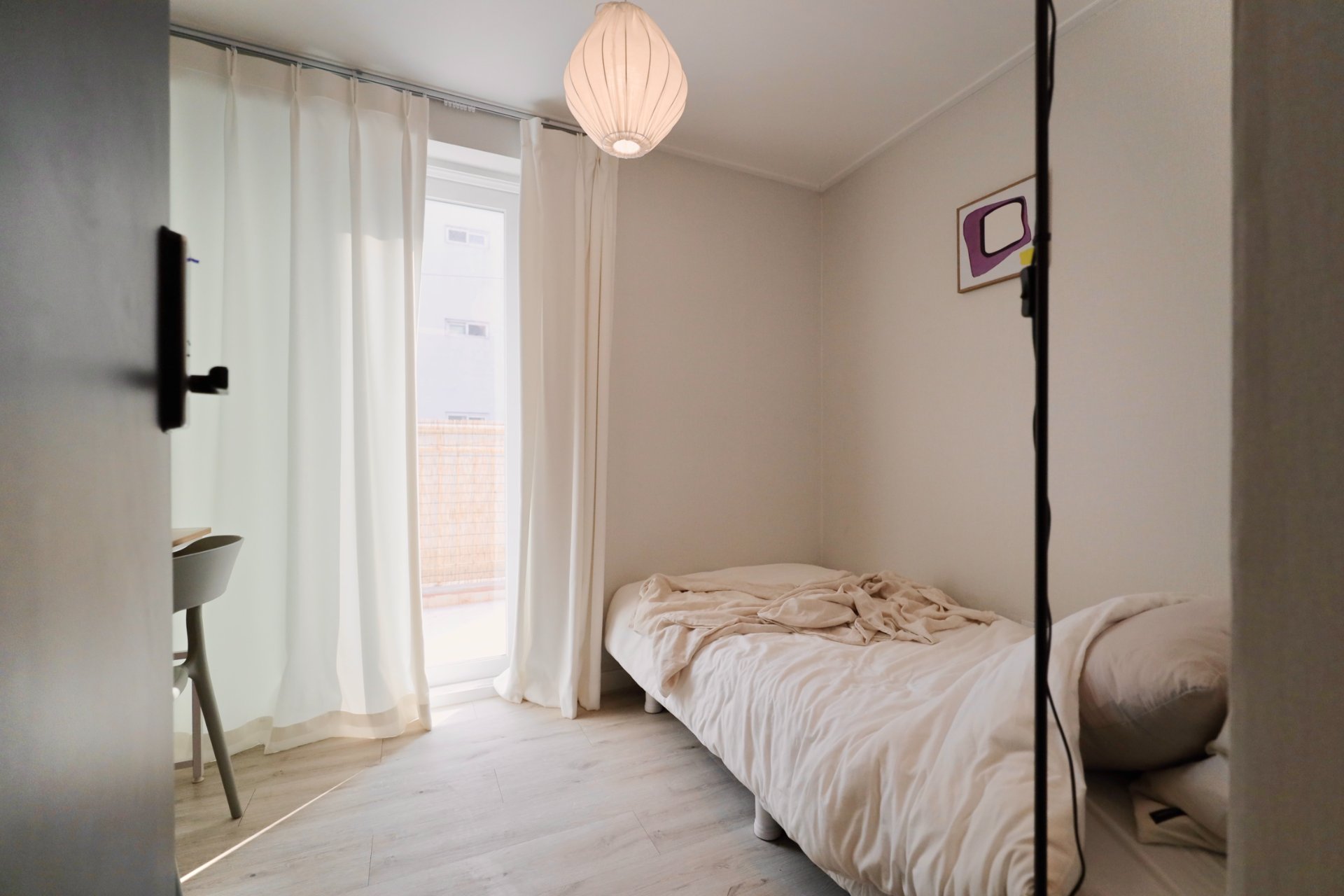 406 Shared House Furnished Room (only female)
