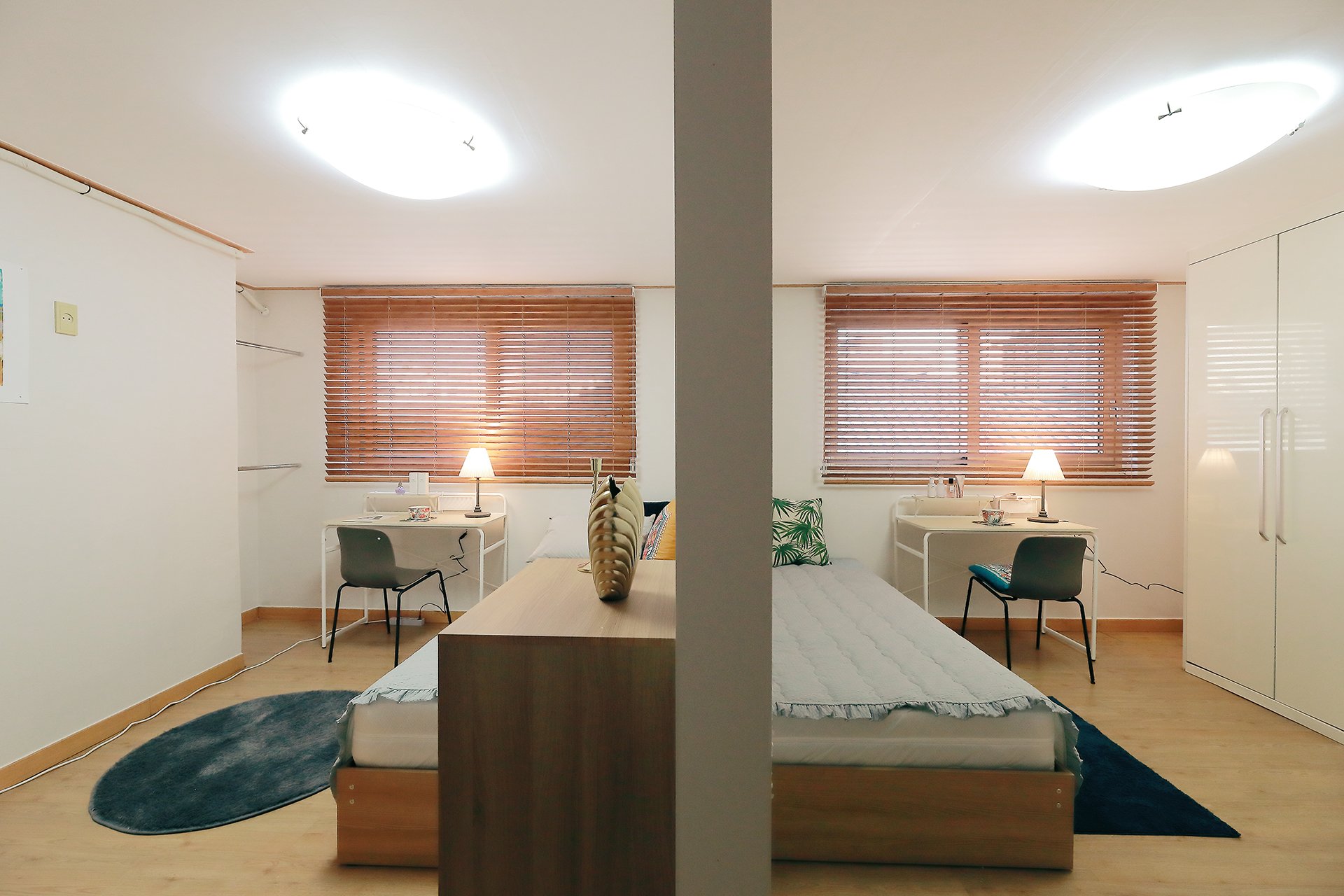 Shared Double Room in a Female-Only Gangnam Share House