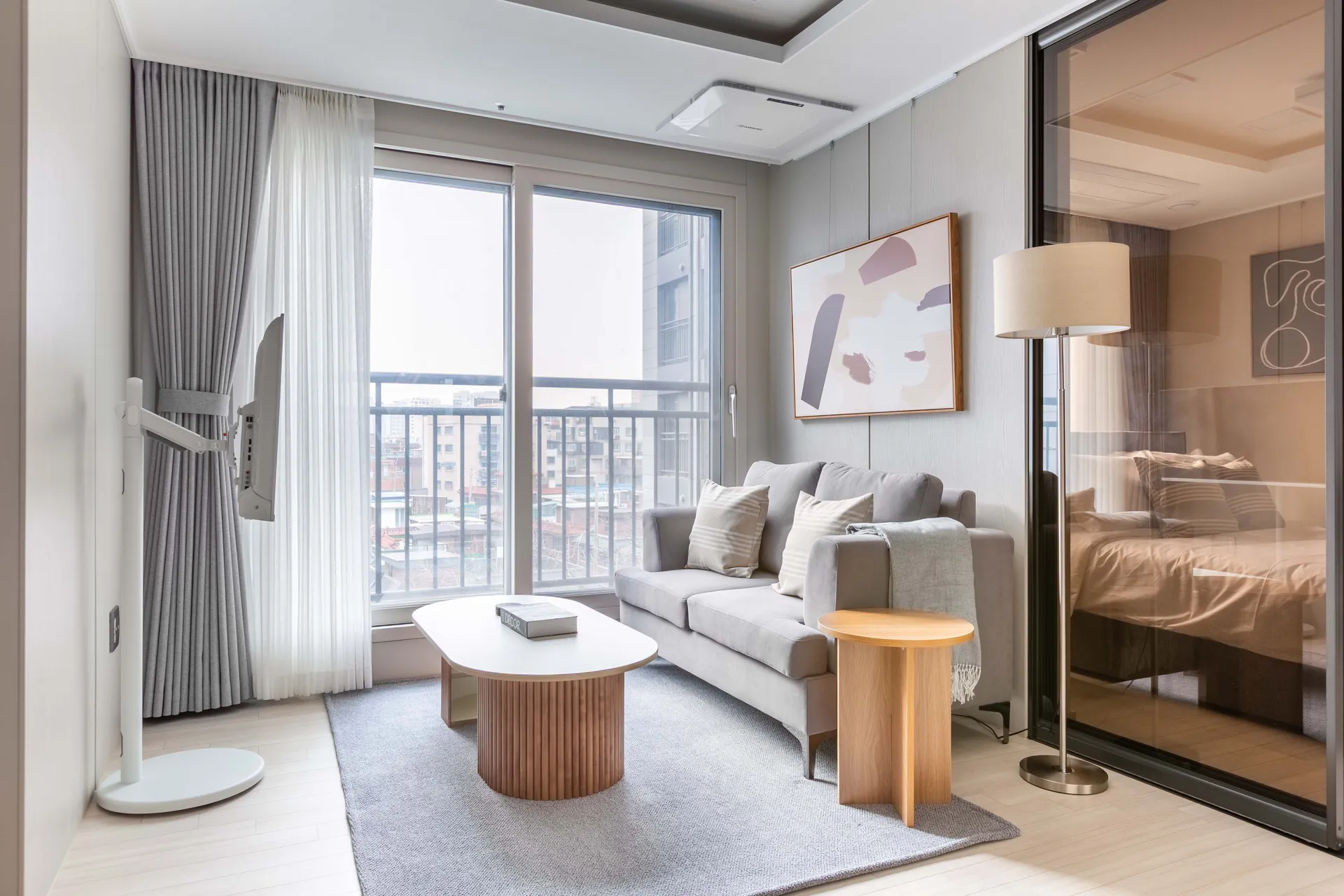 One-Bedroom Home near Seoul Gimpo International Airport