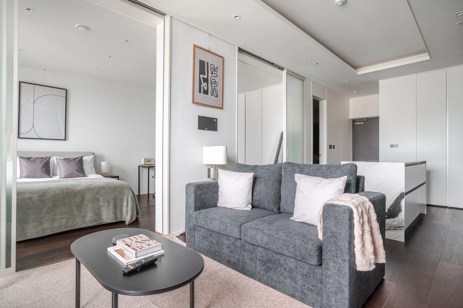 High-Floor One-Bedroom Home near Sinchon Station