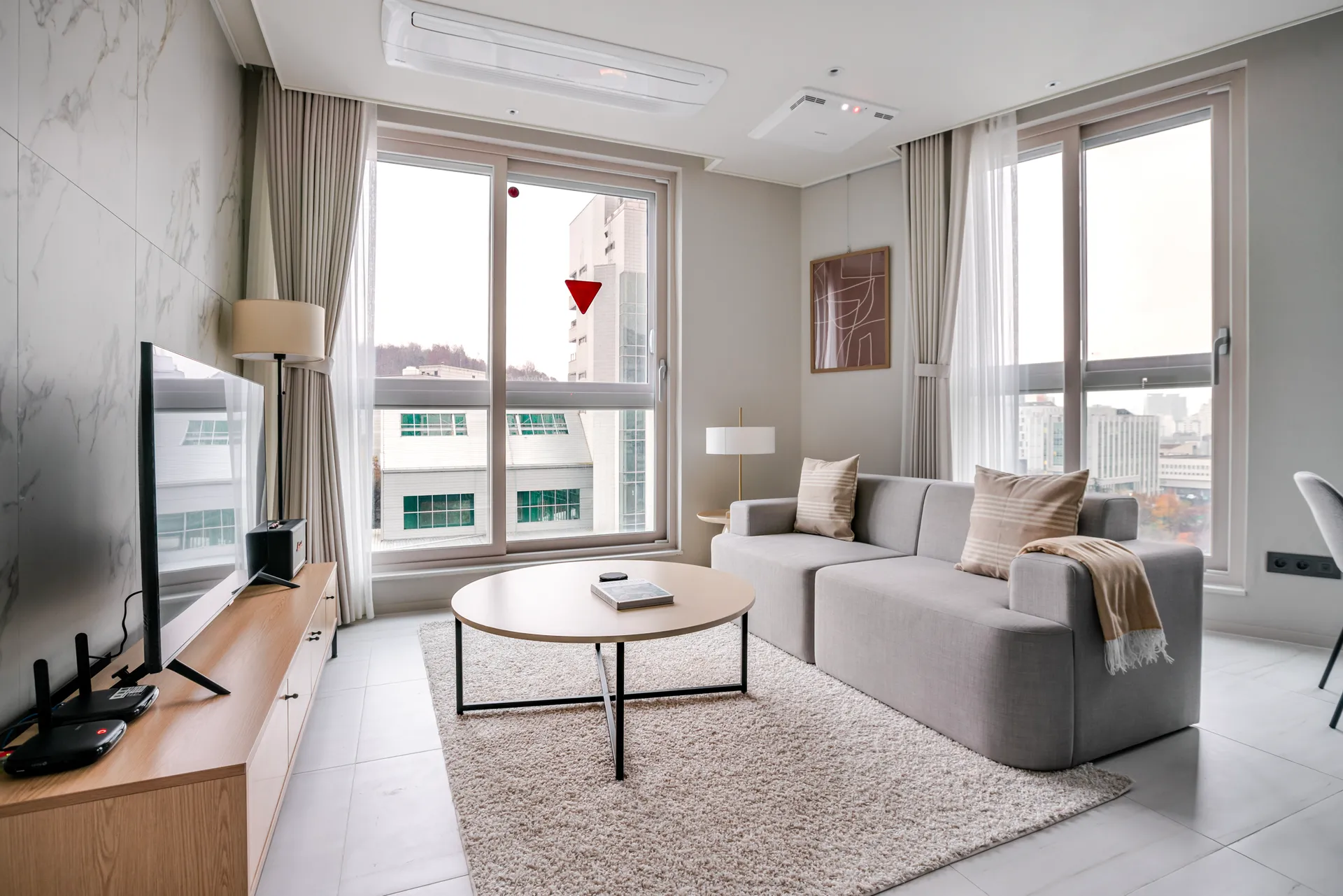 One-Bedroom Home near Sinchon Station